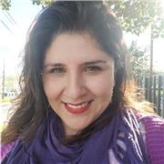 Profesora de Física y Matemática de la Universidad de Chile, con 10 años de experiencia y diplomado en neuro educación